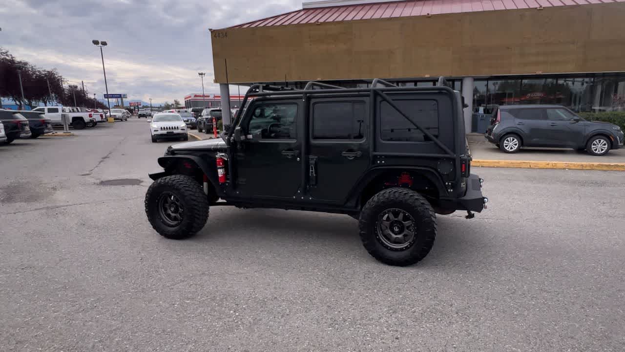 Thumbnail: 2010 Jeep Wrangler - 6