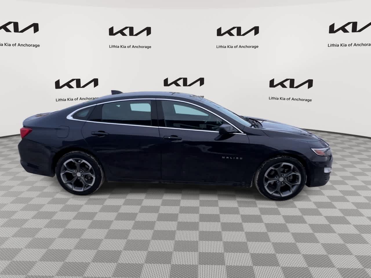 Thumbnail: 2023 Chevrolet Malibu - 9