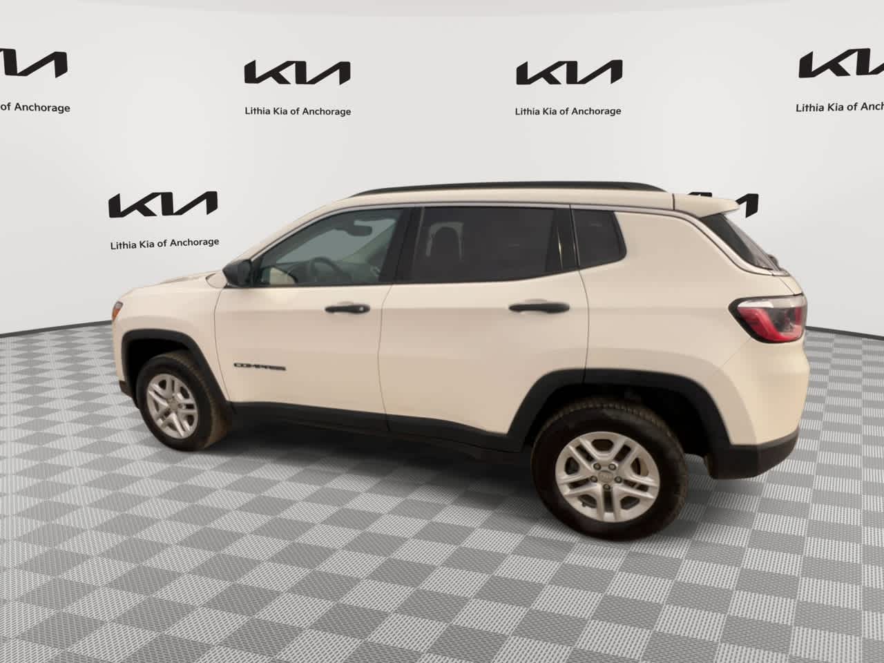 Thumbnail: 2019 Jeep Compass - 7