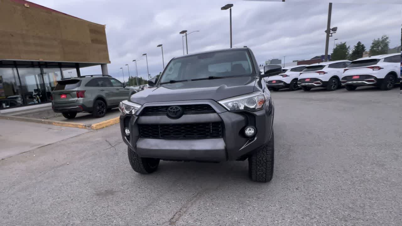 Thumbnail: 2019 Toyota 4Runner - 3