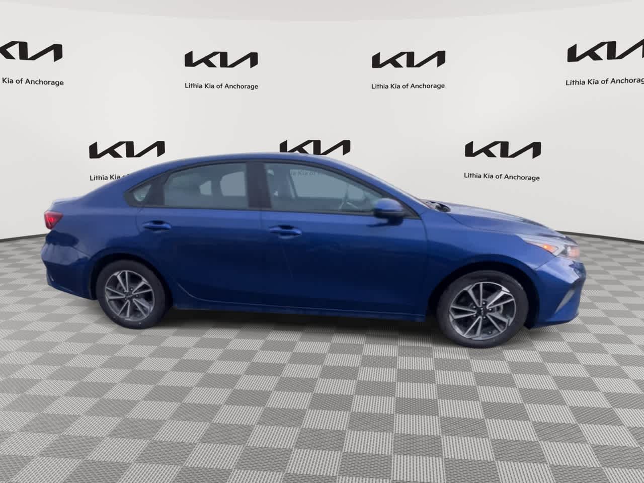 Thumbnail: 2023 Kia Forte - 9