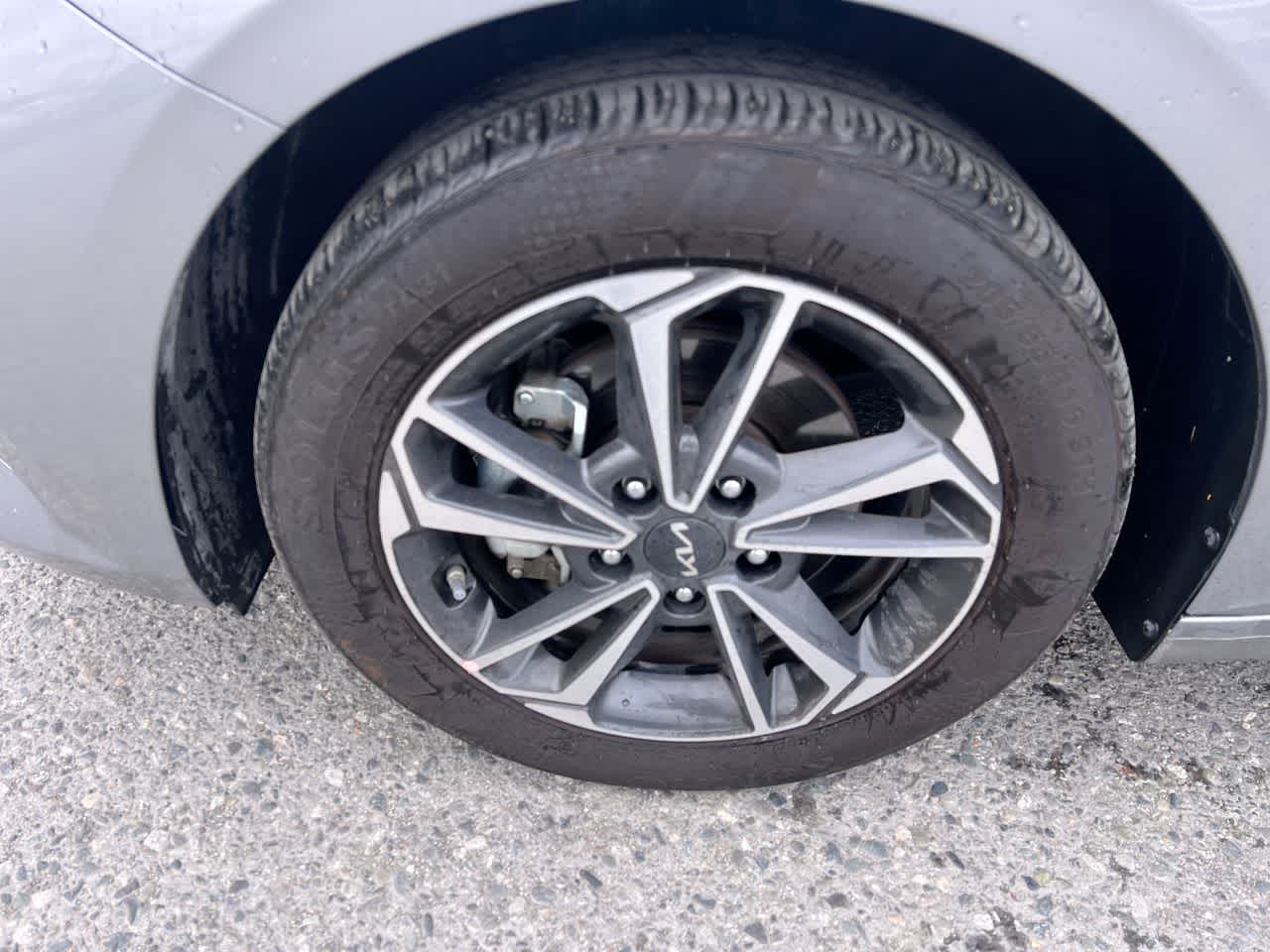 Thumbnail: 2024 Kia Forte - 10