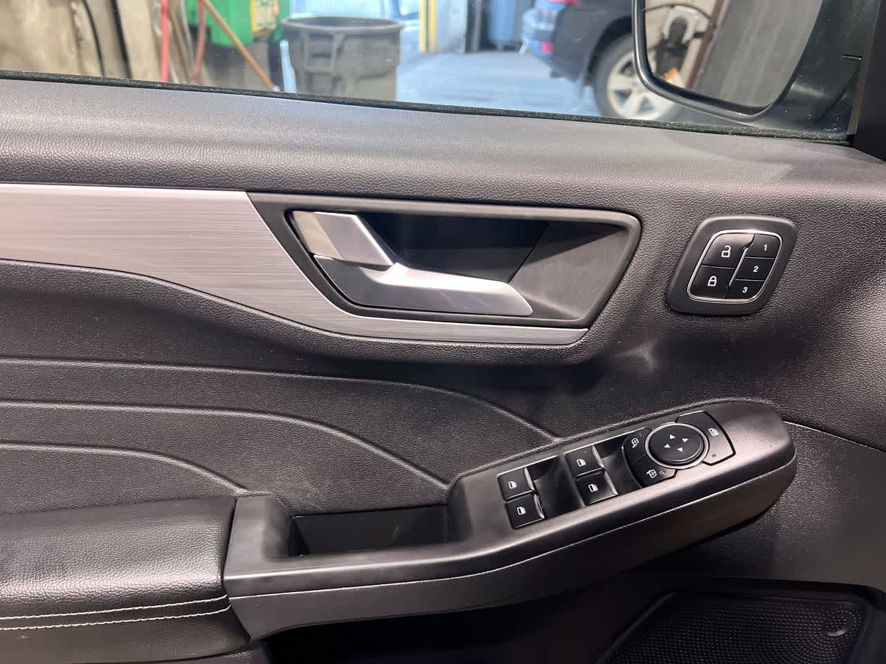 Thumbnail: 2023 Ford Escape - 13