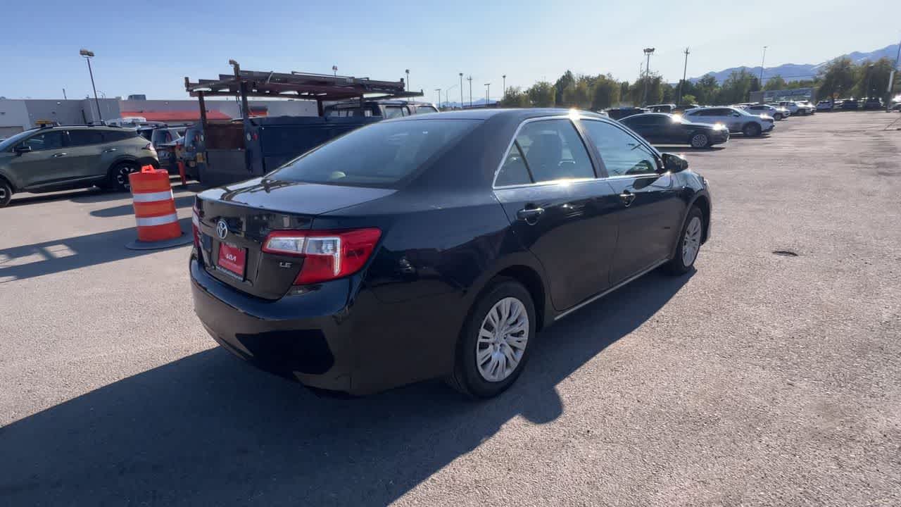 Thumbnail: 2012 Toyota Camry - 8