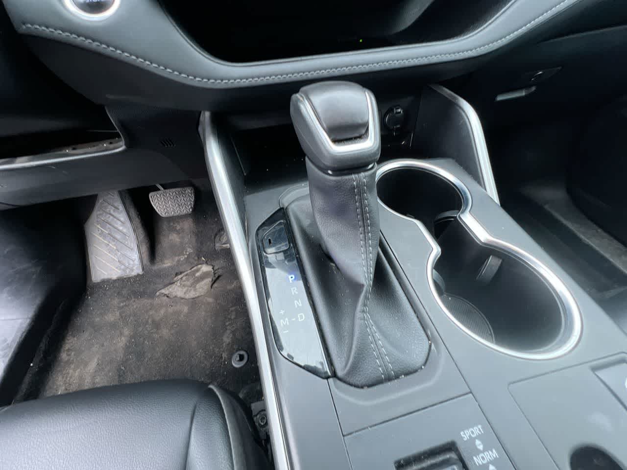 Thumbnail: 2024 Toyota Highlander - 20