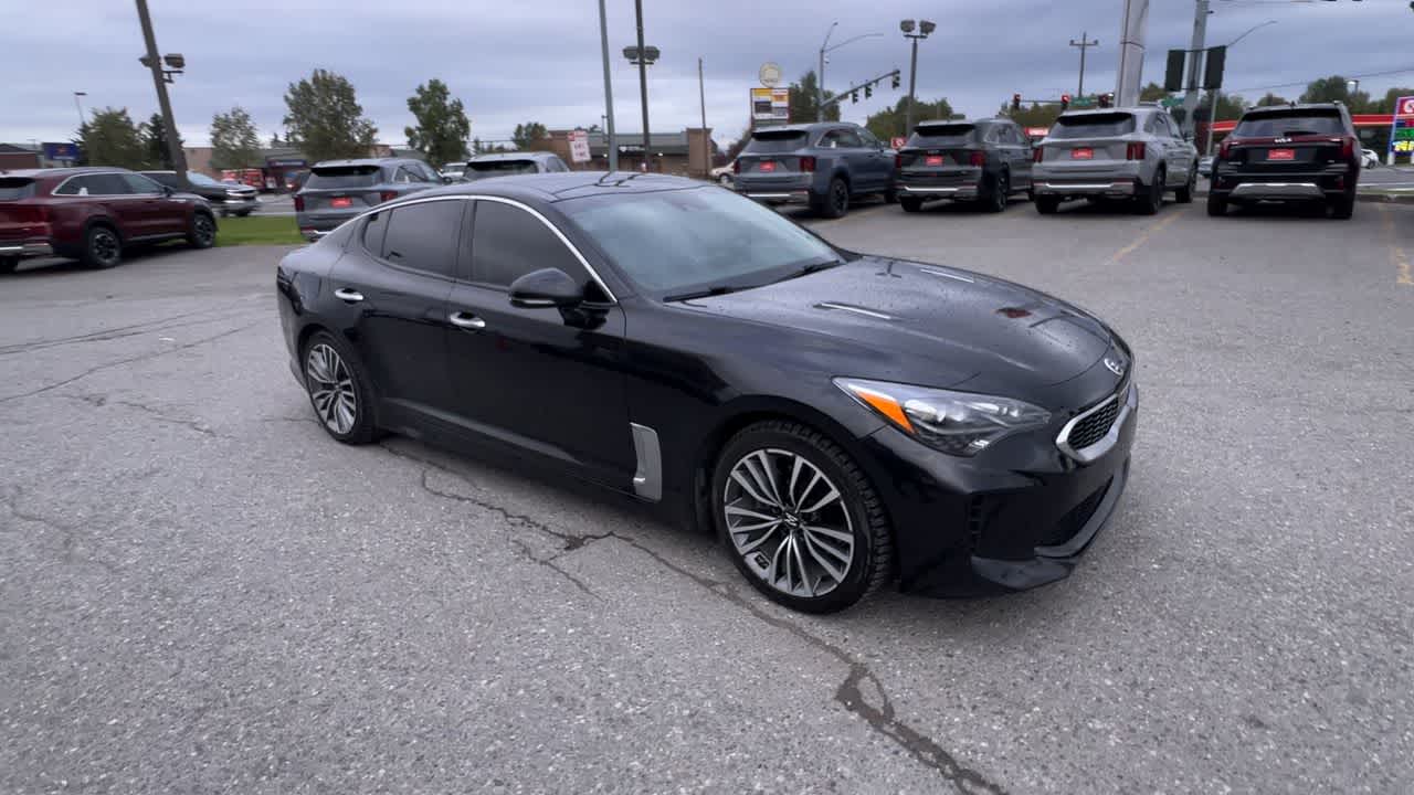 Thumbnail: 2018 Kia Stinger - 2