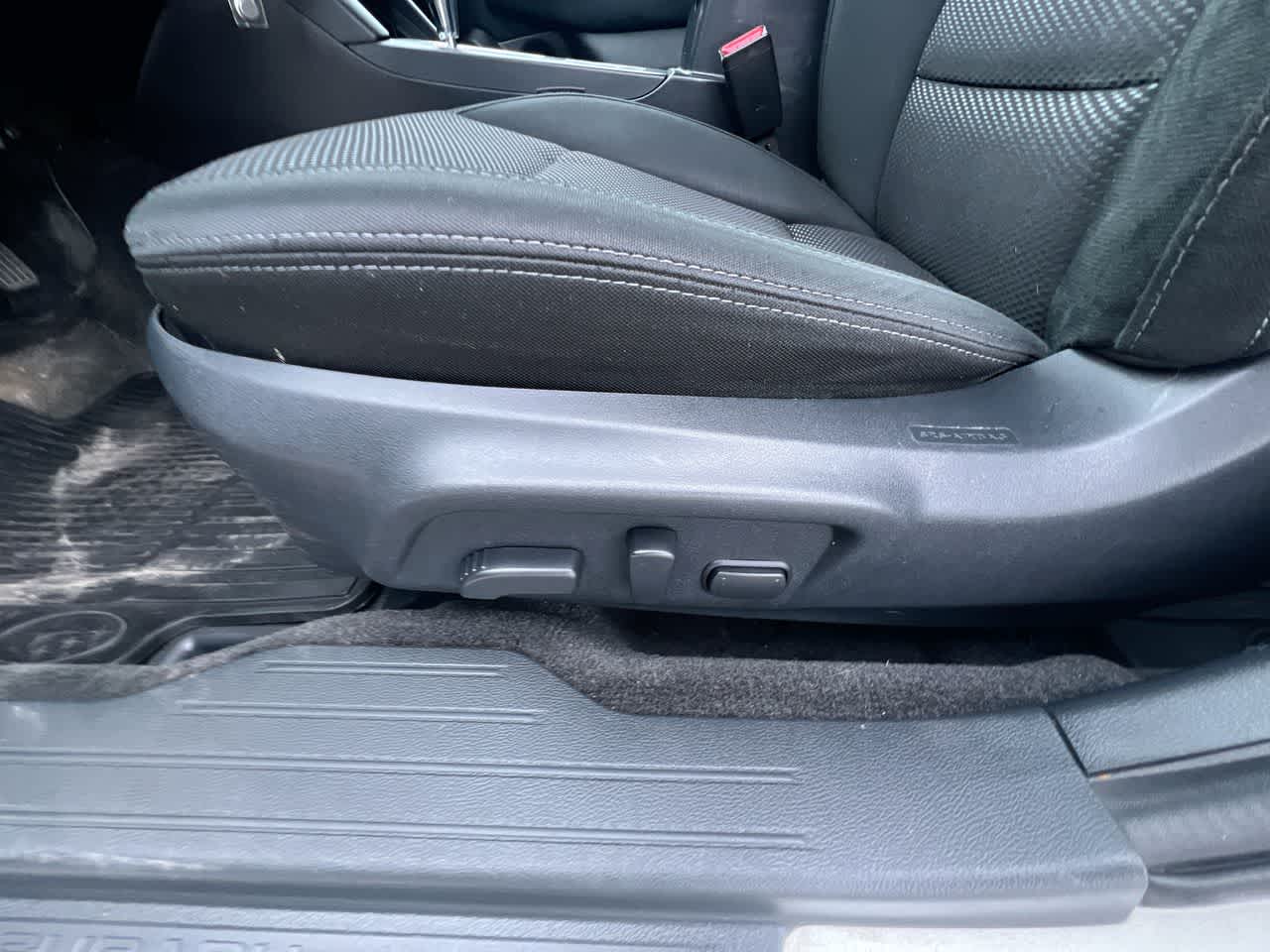 Thumbnail: 2015 Subaru Outback - 12