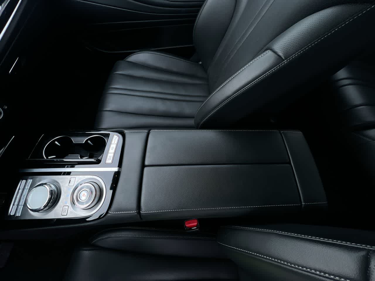 Thumbnail: 2023 Genesis G80 - 21