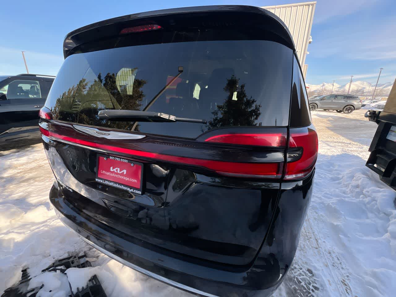 Thumbnail: 2024 Chrysler Pacifica - 27