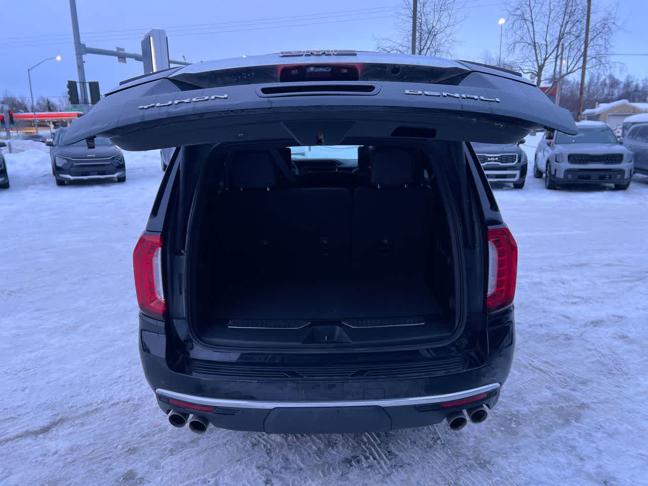 Thumbnail: 2021 GMC Yukon - 27