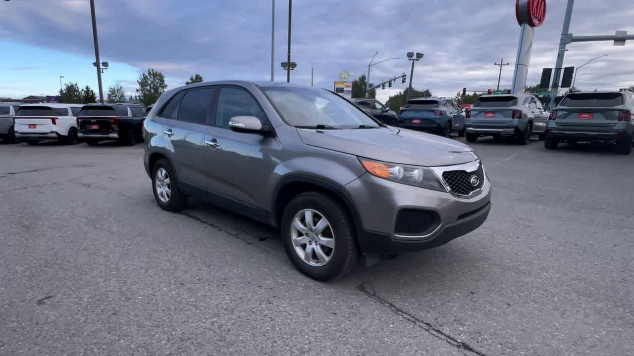 Thumbnail: 2013 Kia Sorento - 2