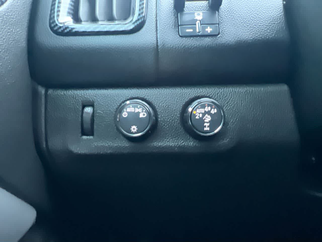 Thumbnail: 2020 Chevrolet Colorado - 18