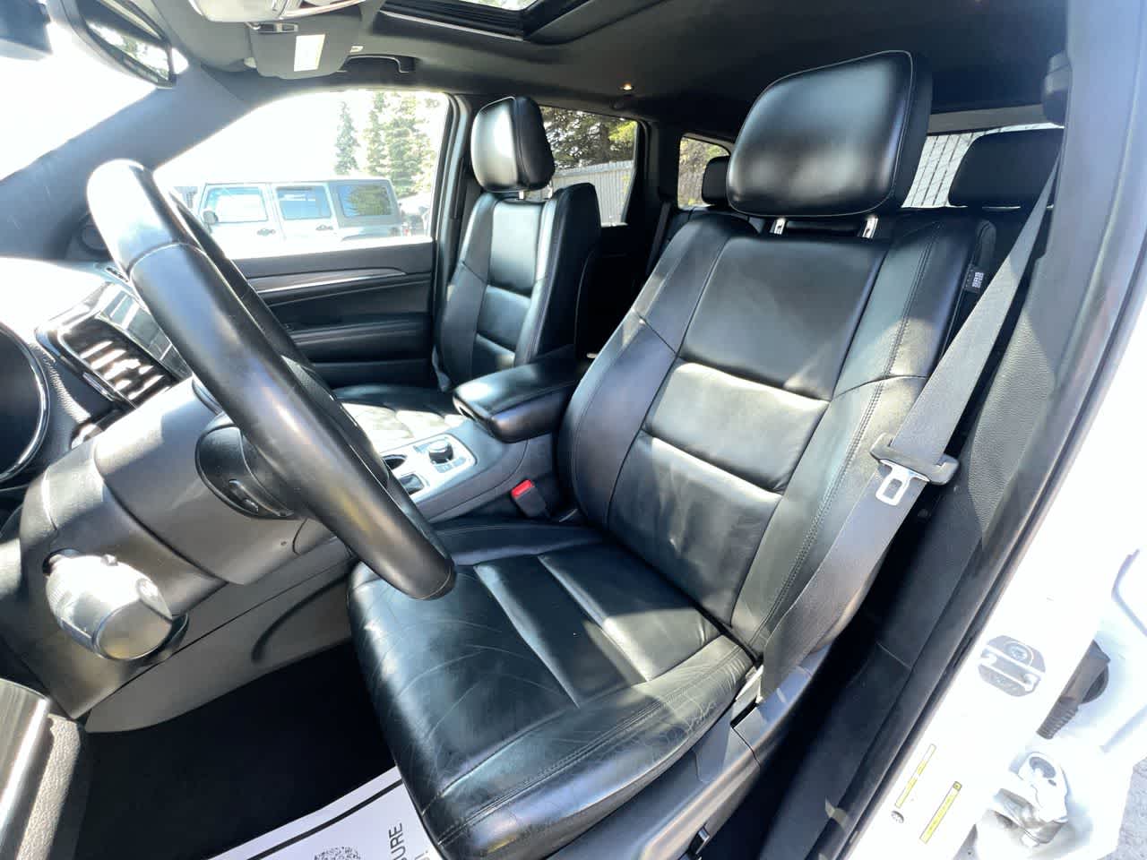 Thumbnail: 2019 Jeep Grand Cherokee - 11