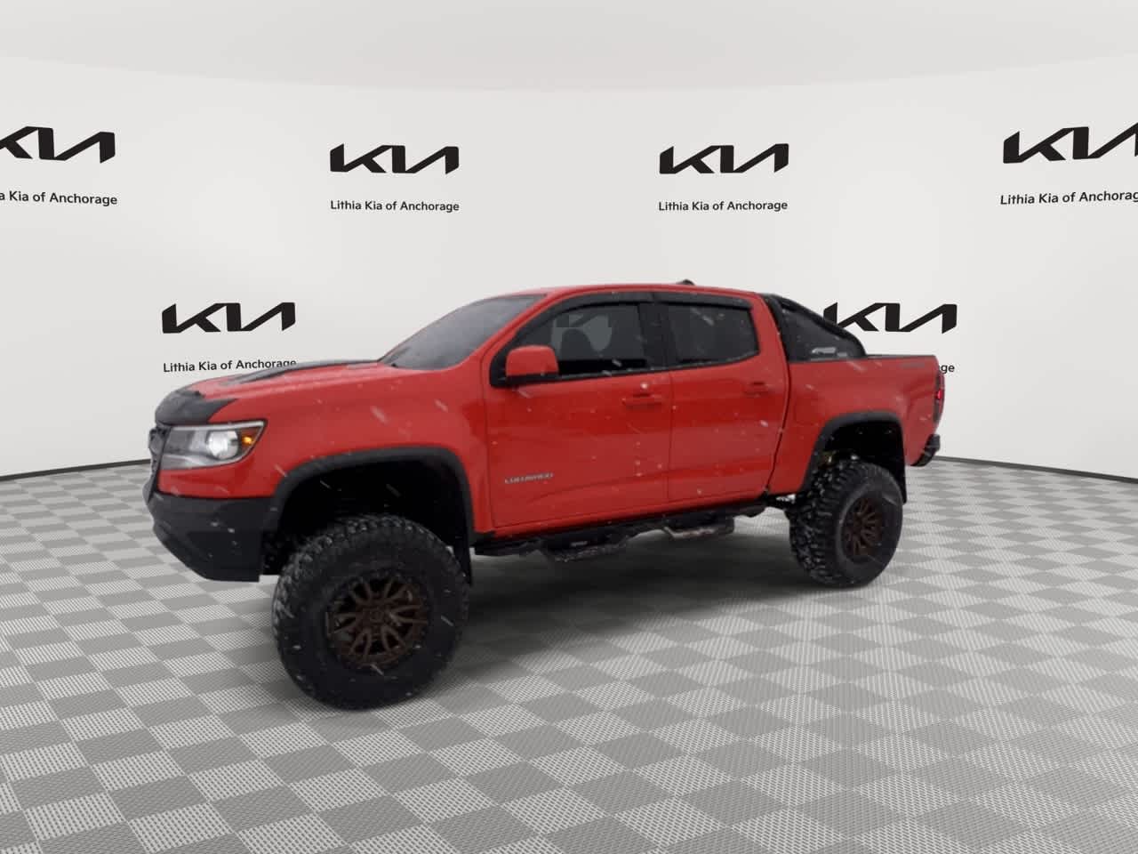 Thumbnail: 2020 Chevrolet Colorado - 3