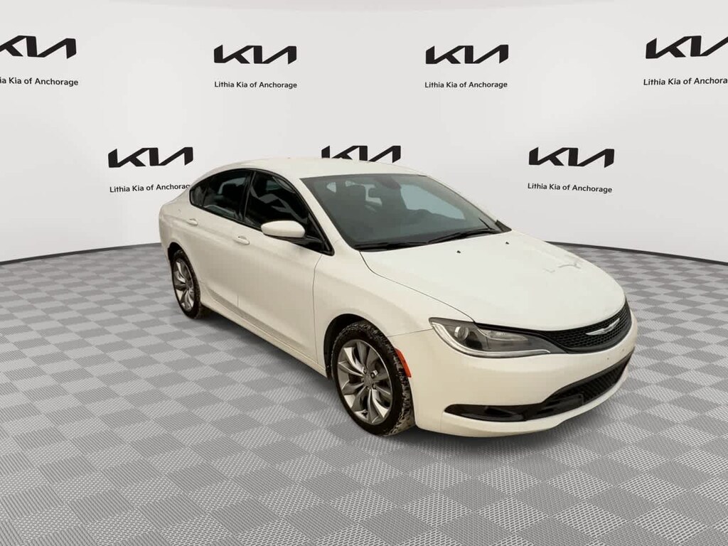 Used 2016 Chrysler 200 S Sedan