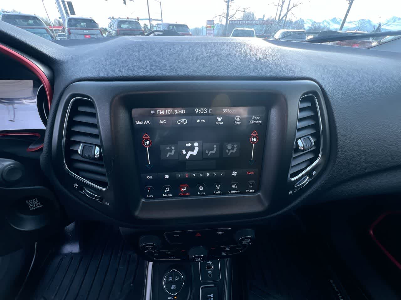 Thumbnail: 2017 Jeep Compass - 16