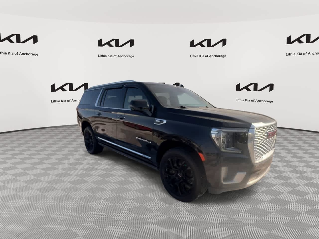 Thumbnail: 2022 GMC Yukon XL - 3