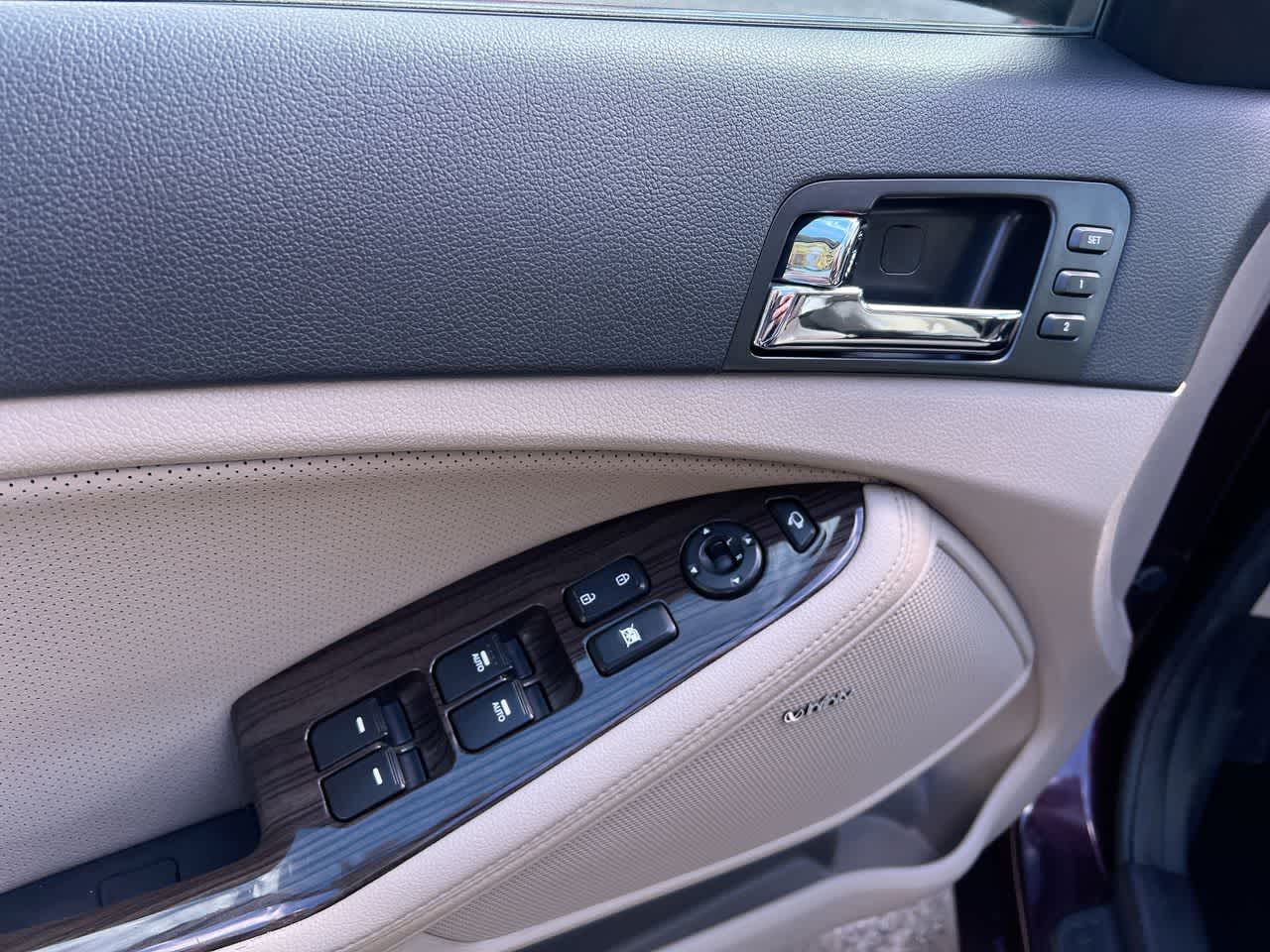 Thumbnail: 2012 Kia Optima - 13
