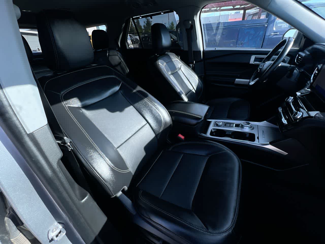 Thumbnail: 2023 Ford Explorer - 28