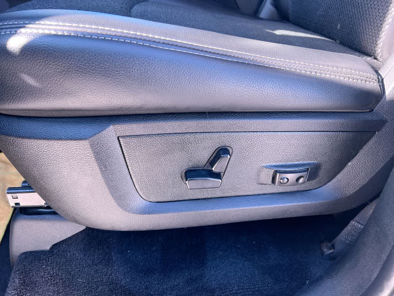 Thumbnail: 2016 RAM 1500 - 12