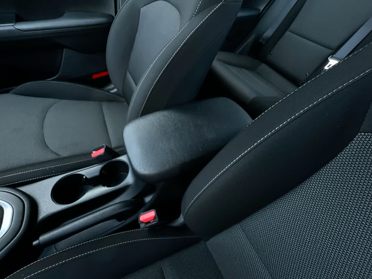 Thumbnail: 2023 Kia Forte - 21