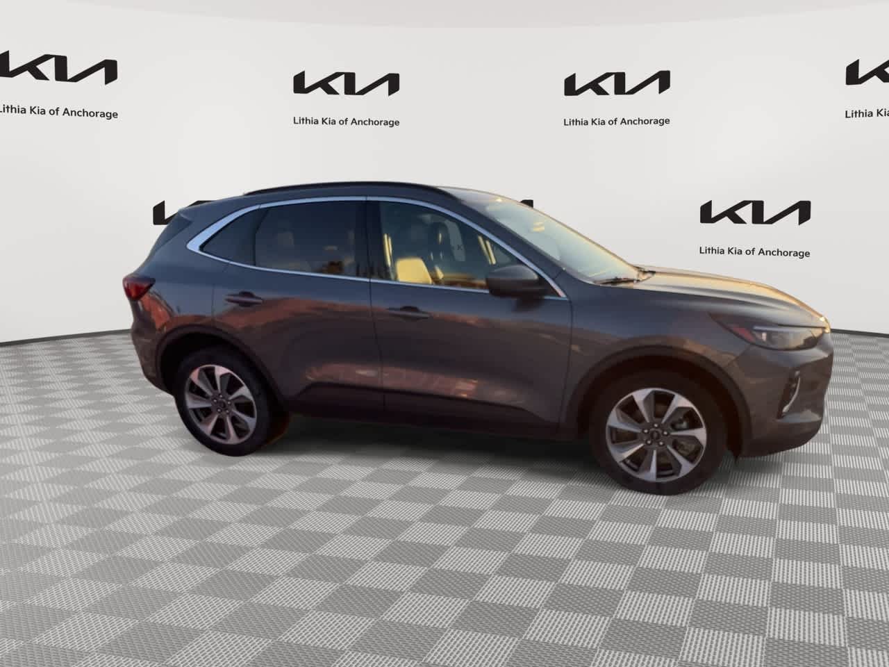 Thumbnail: 2023 Ford Escape - 3