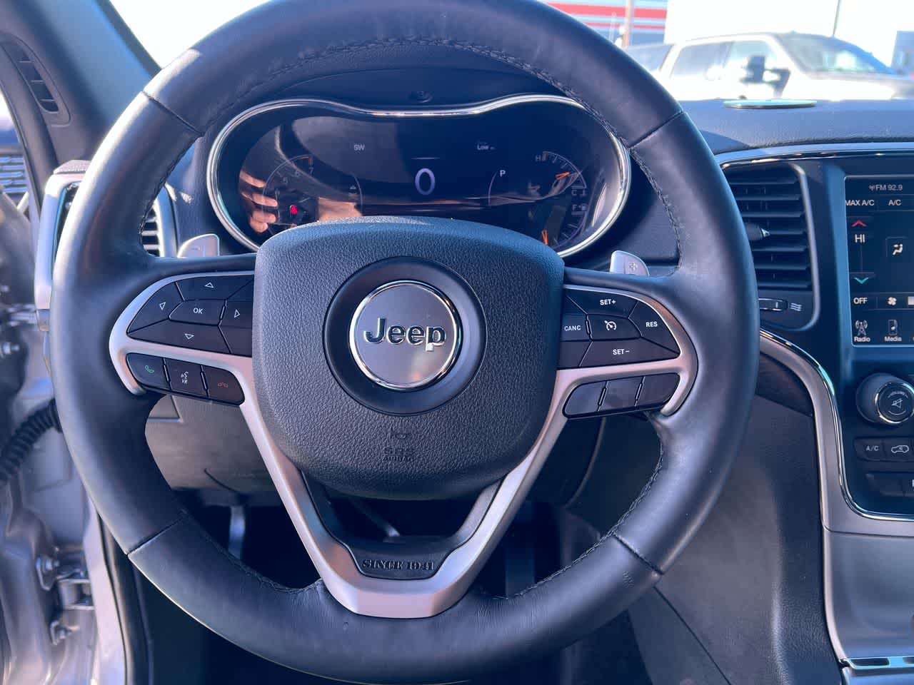 Thumbnail: 2017 Jeep Grand Cherokee - 14