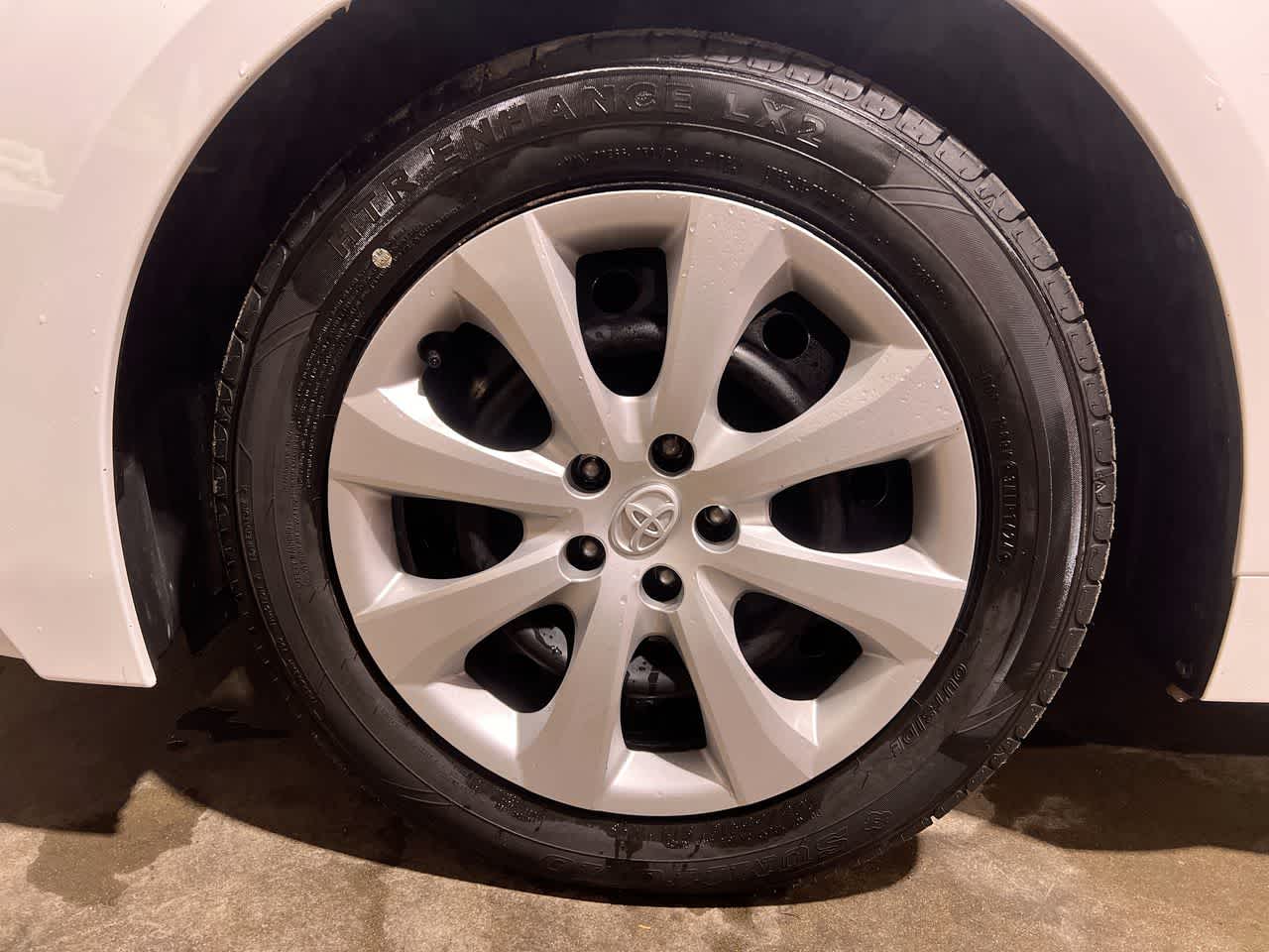 Thumbnail: 2024 Toyota Corolla - 10