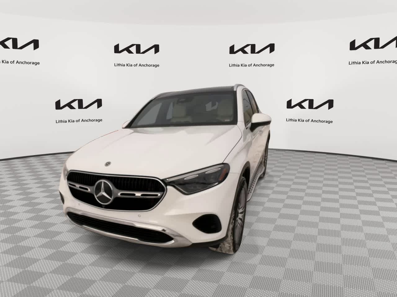 Thumbnail: 2024 Mercedes-Benz GLC - 4