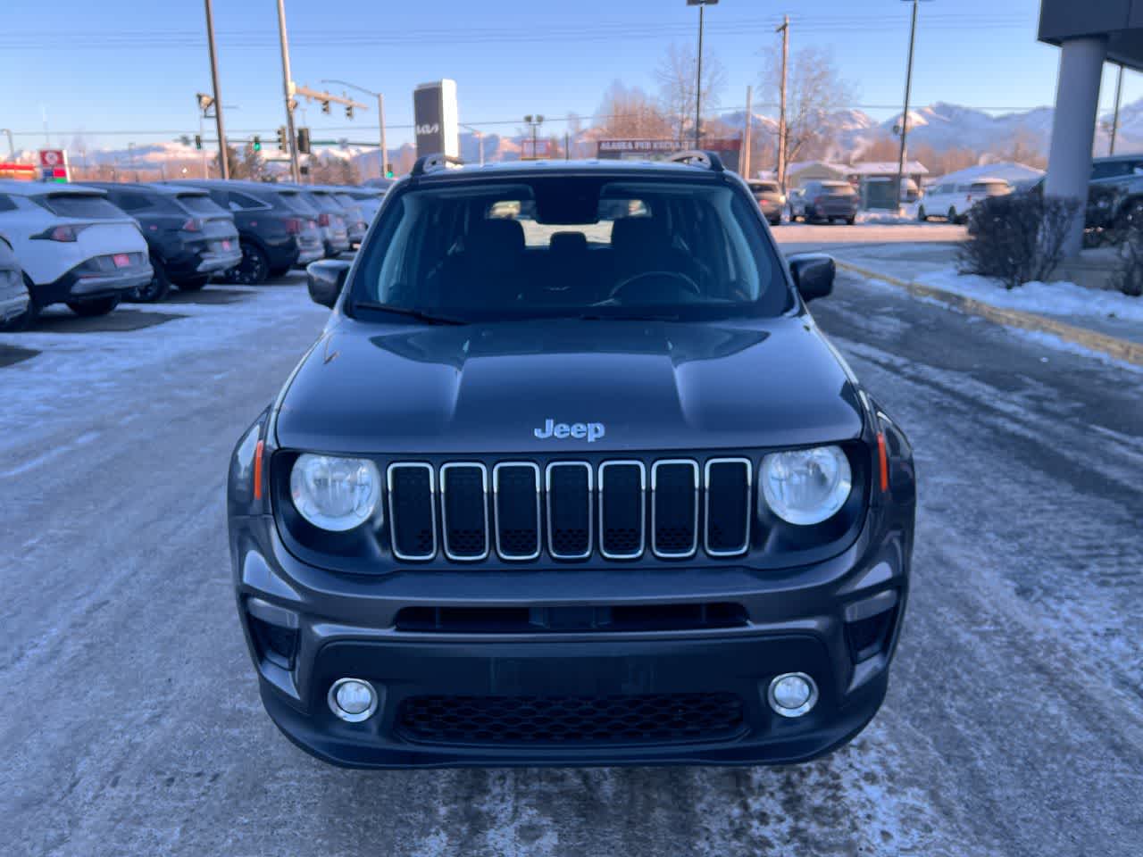 Thumbnail: 2019 Jeep Renegade - 29