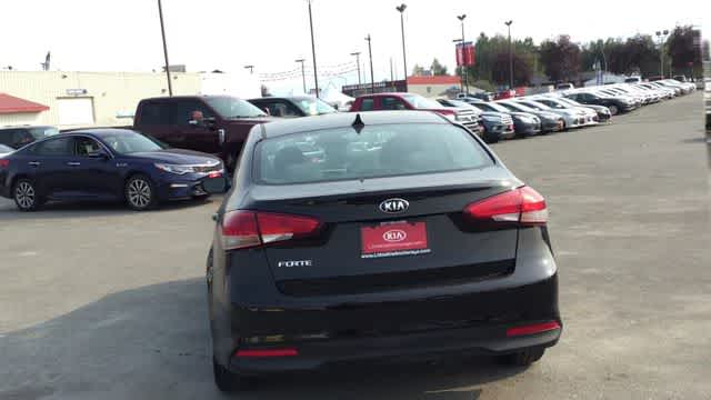 Thumbnail: 2018 Kia Forte - 8