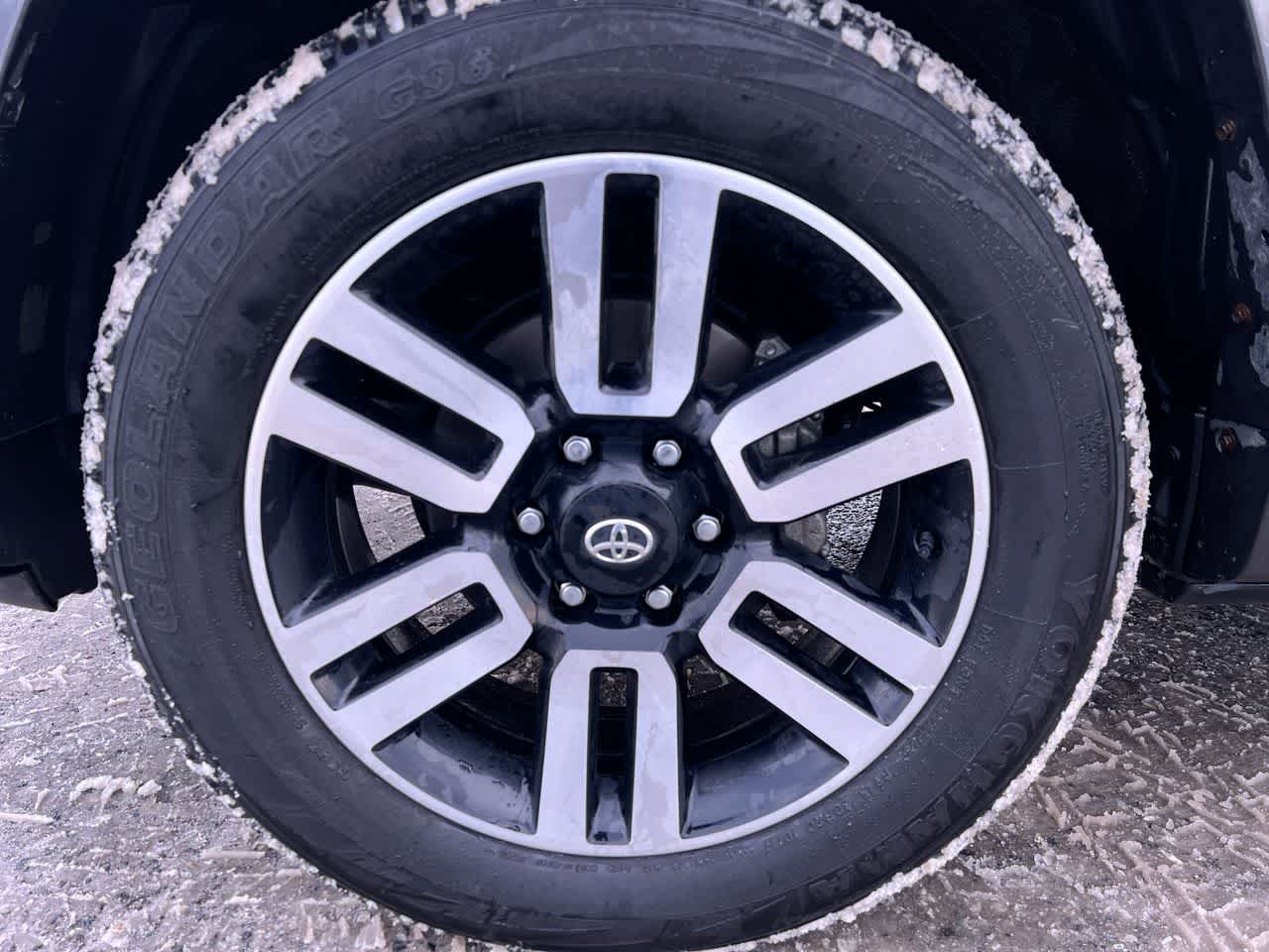 Thumbnail: 2022 Toyota 4Runner - 10