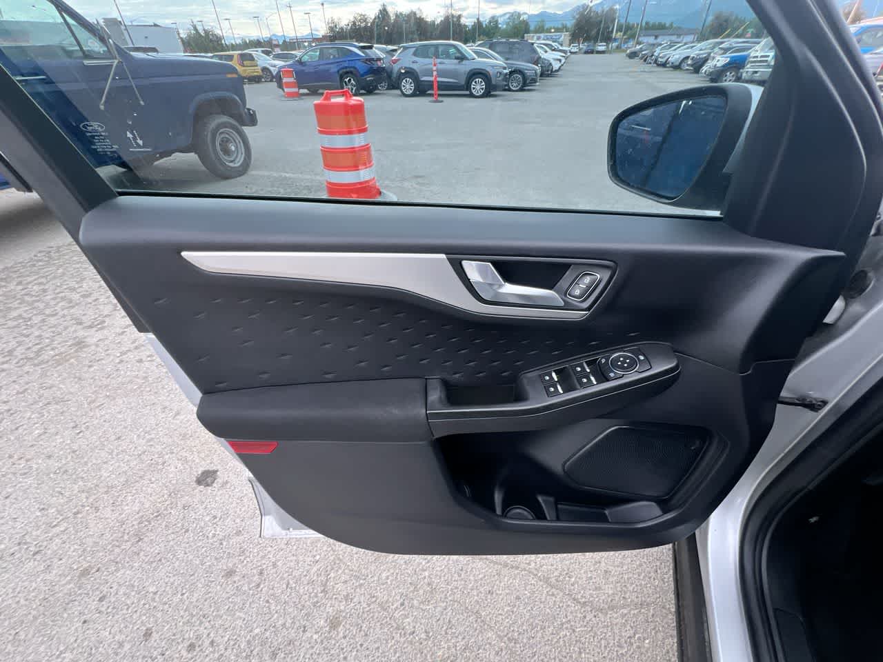 Thumbnail: 2020 Ford Escape - 13