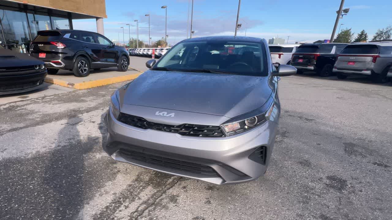 Thumbnail: 2024 Kia Forte - 3