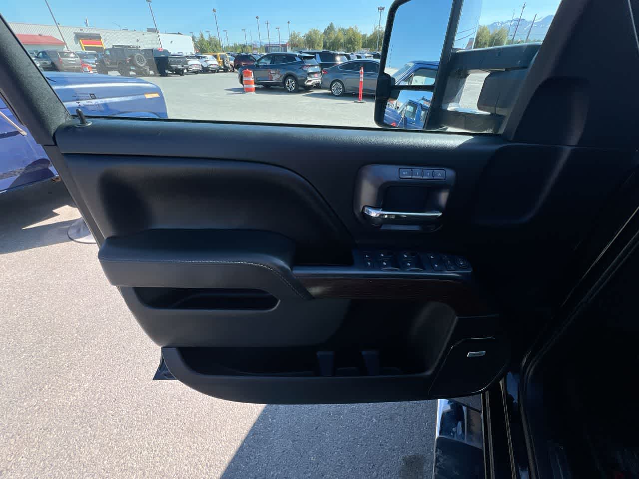 2017 GMC Sierra 2500 Denali 13