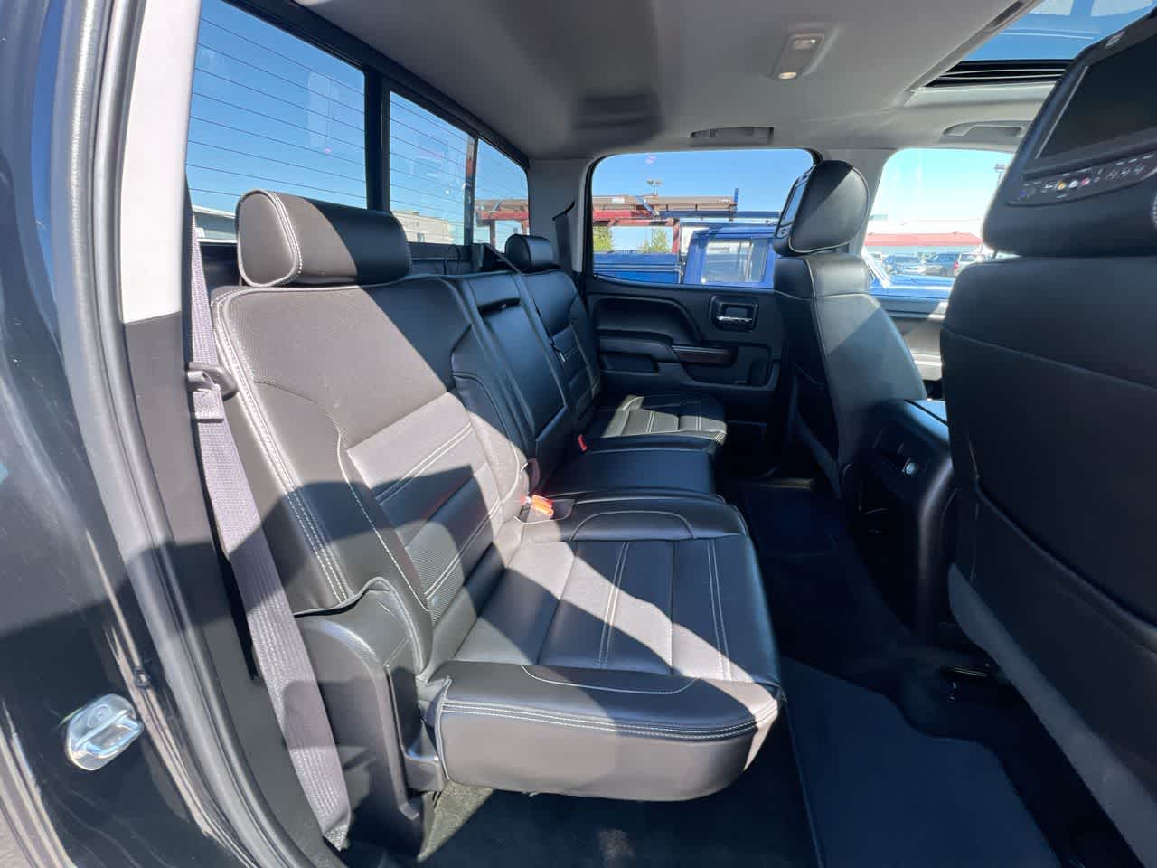 2017 GMC Sierra 2500 Denali 24