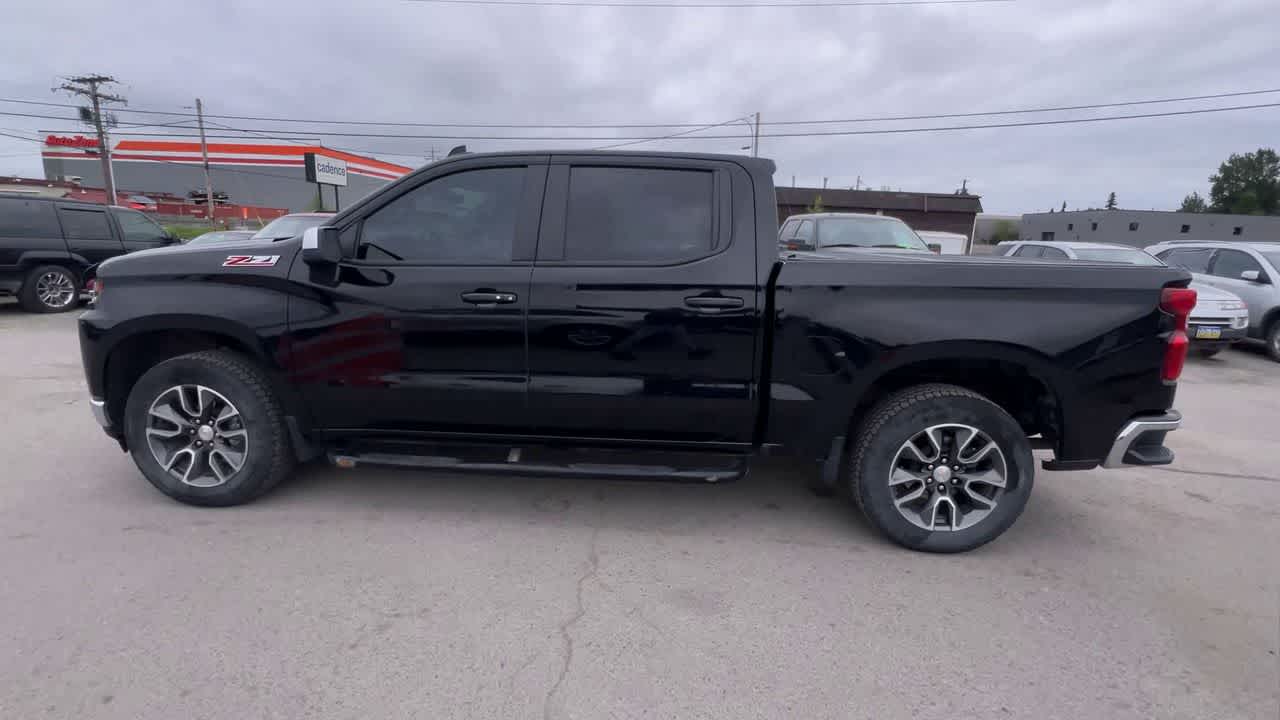 Thumbnail: 2021 Chevrolet Silverado 1500 - 5