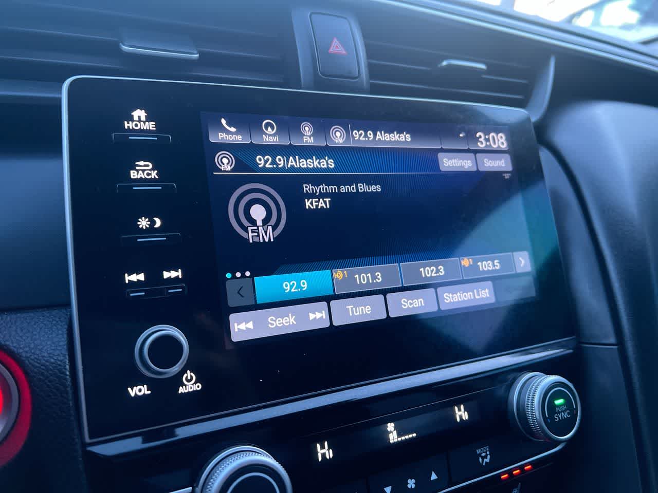 Thumbnail: 2020 Honda Insight - 16