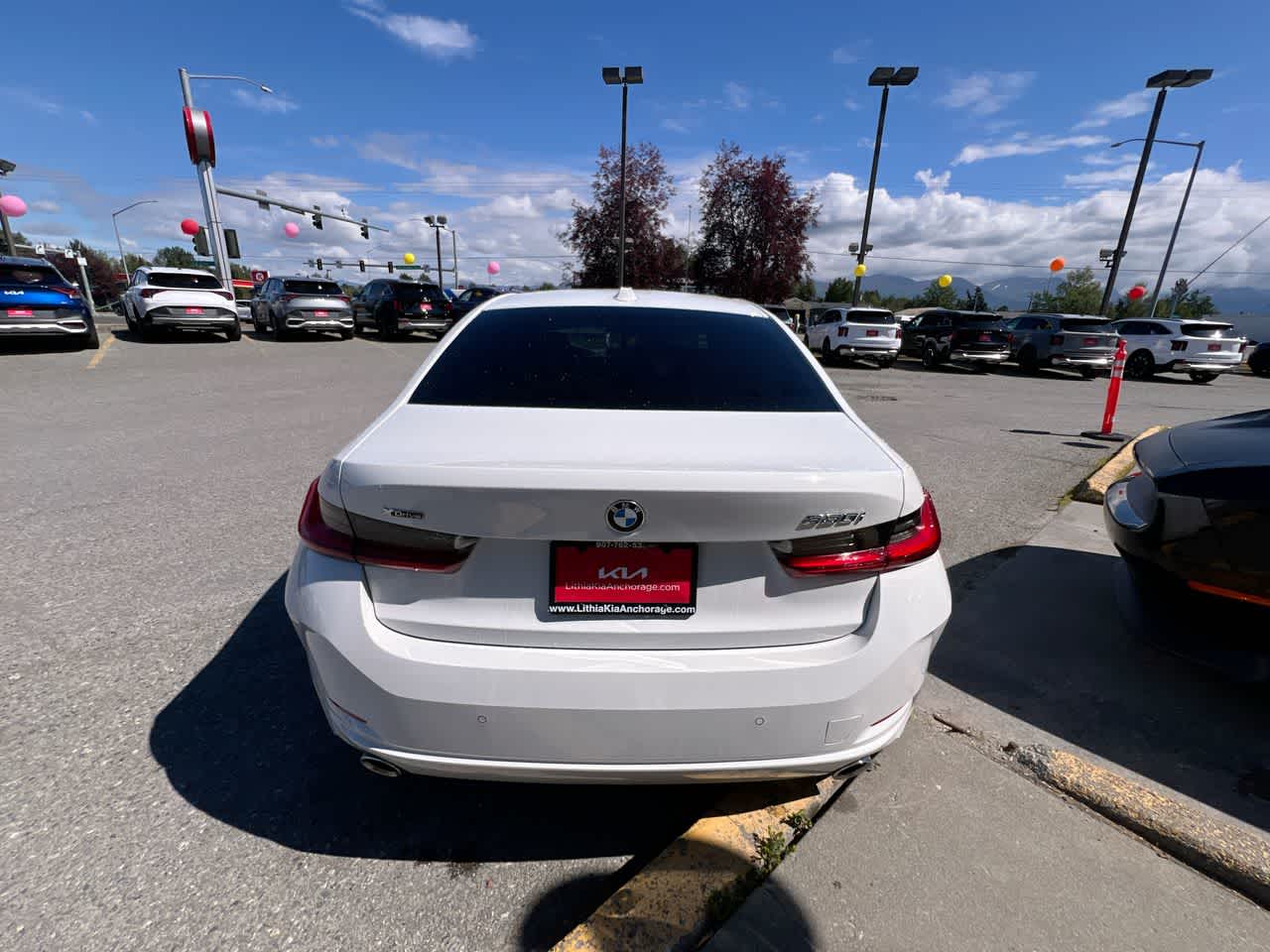 Thumbnail: 2024 BMW 3 Series - 27