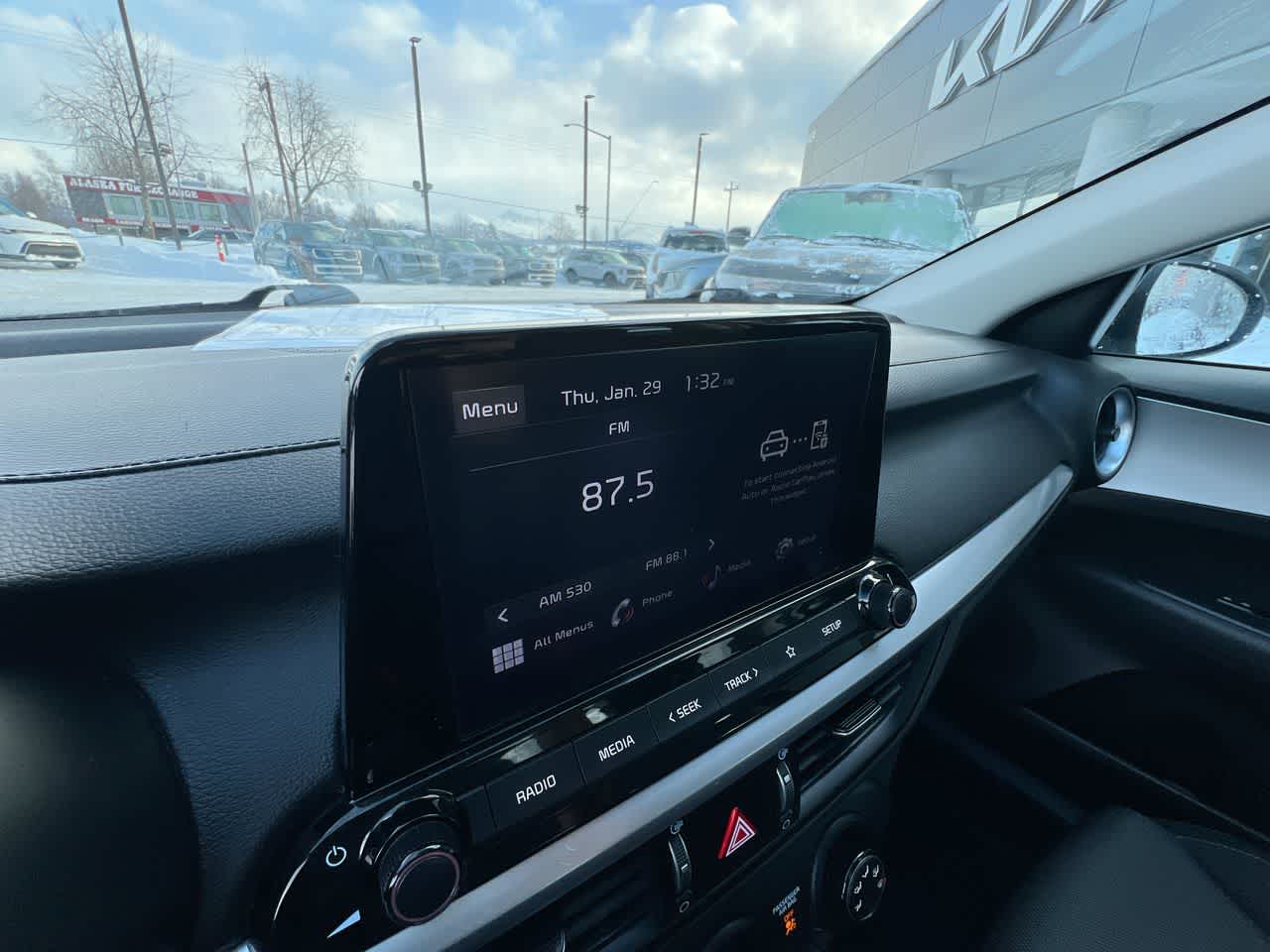 Thumbnail: 2023 Kia Forte - 16