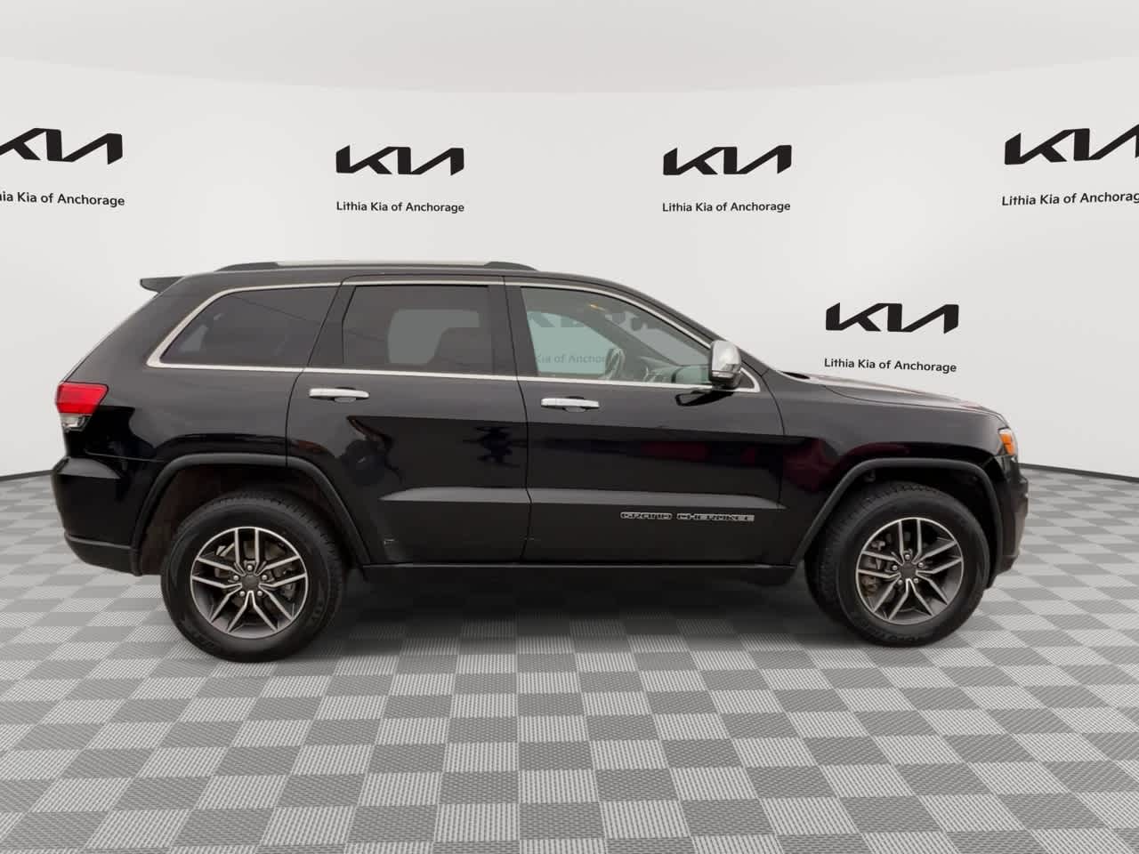 Thumbnail: 2019 Jeep Grand Cherokee - 2