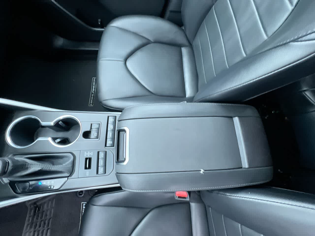 2020 Toyota Highlander XLE 21