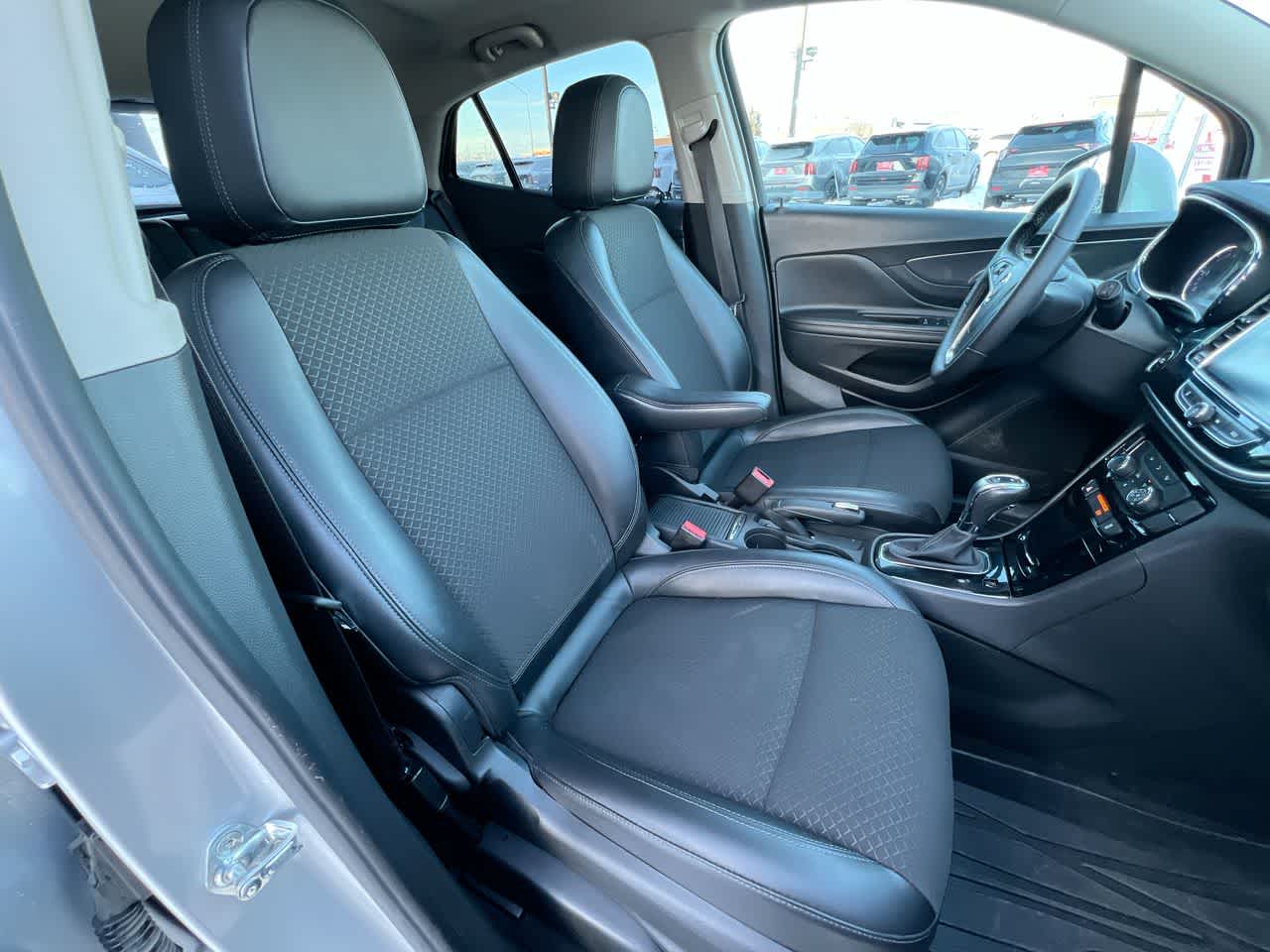 Thumbnail: 2019 Buick Encore - 28