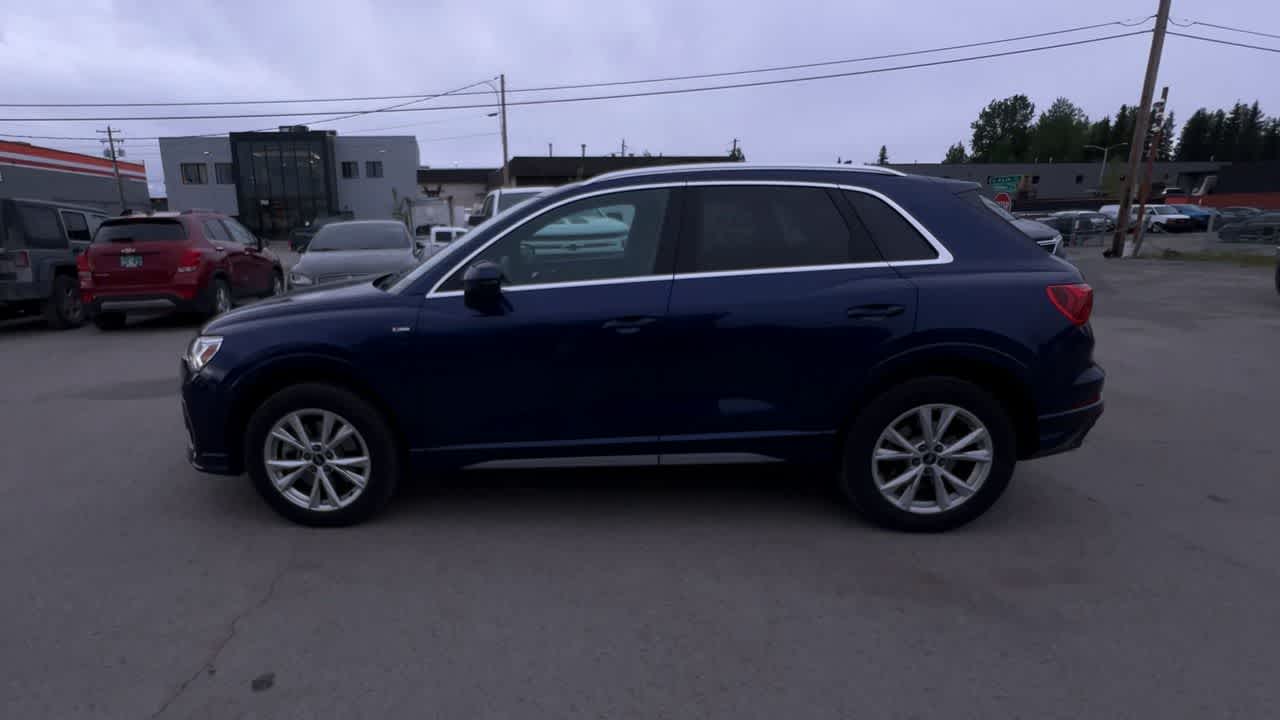 Thumbnail: 2023 Audi Q3 - 5