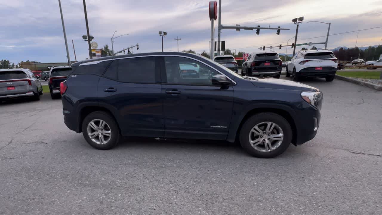 Thumbnail: 2018 GMC Terrain - 9