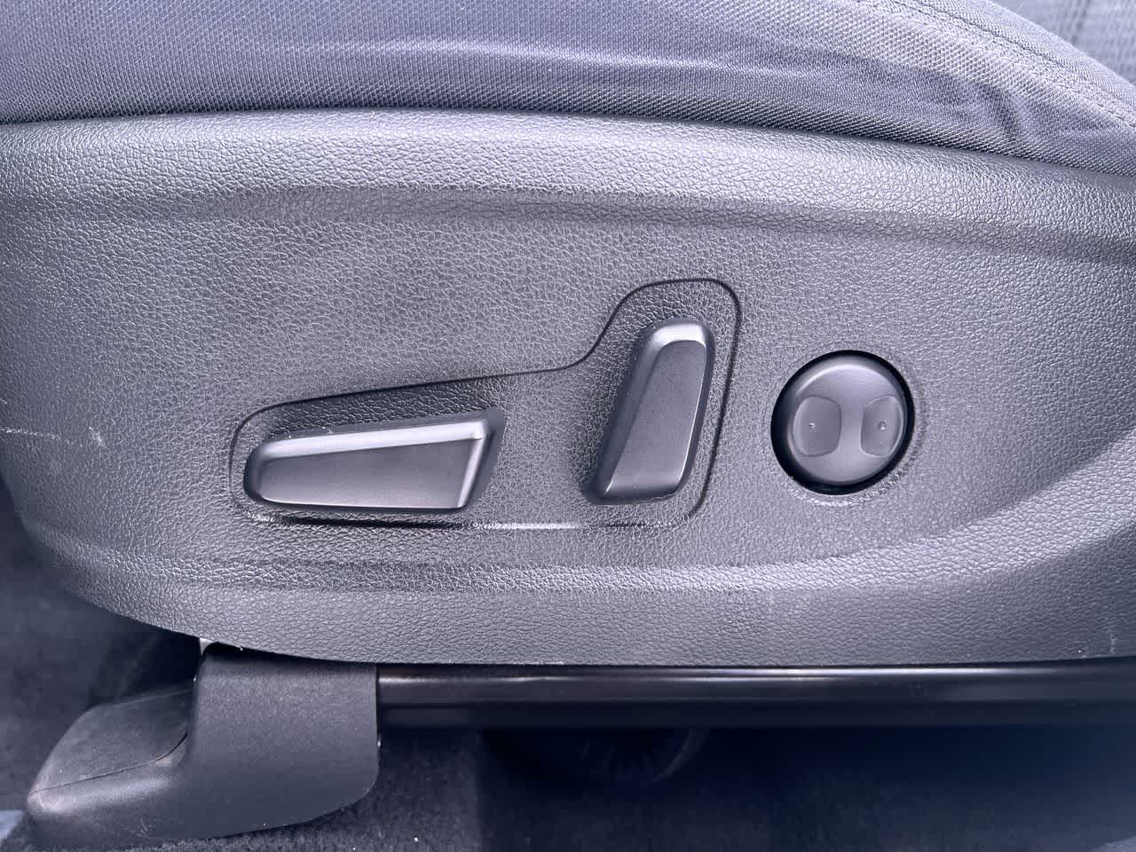 Thumbnail: 2023 Hyundai Santa Fe - 12