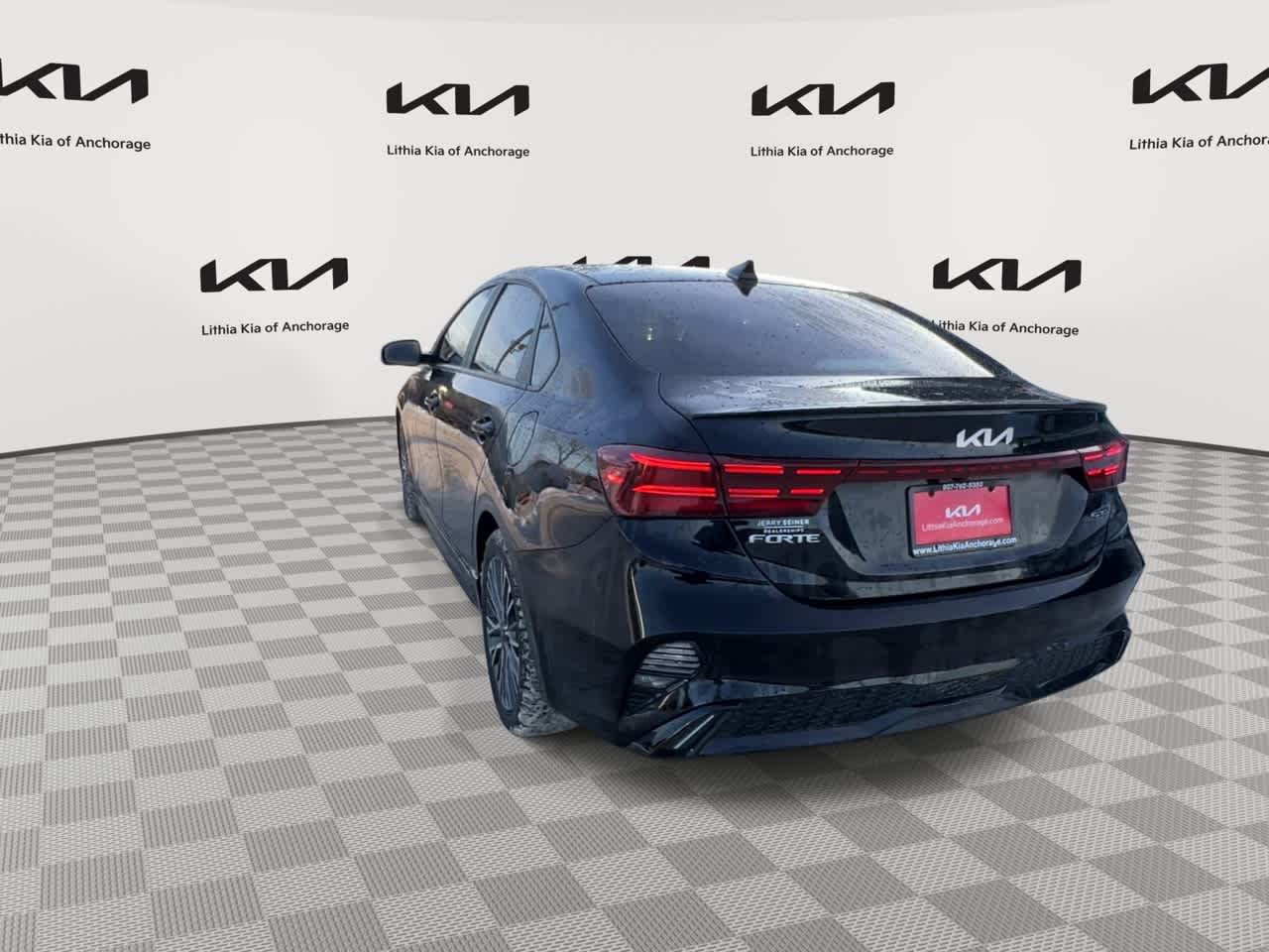 Thumbnail: 2024 Kia Forte - 7