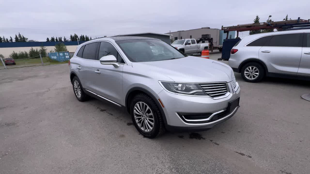 Thumbnail: 2016 Lincoln MKX - 2
