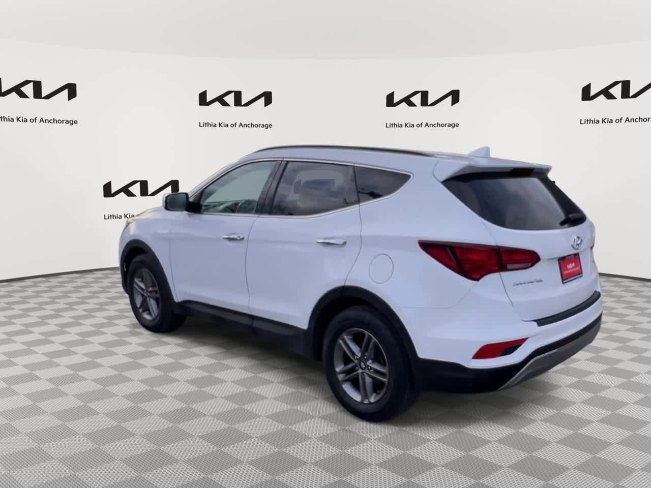 Thumbnail: 2017 Hyundai Santa Fe - 6