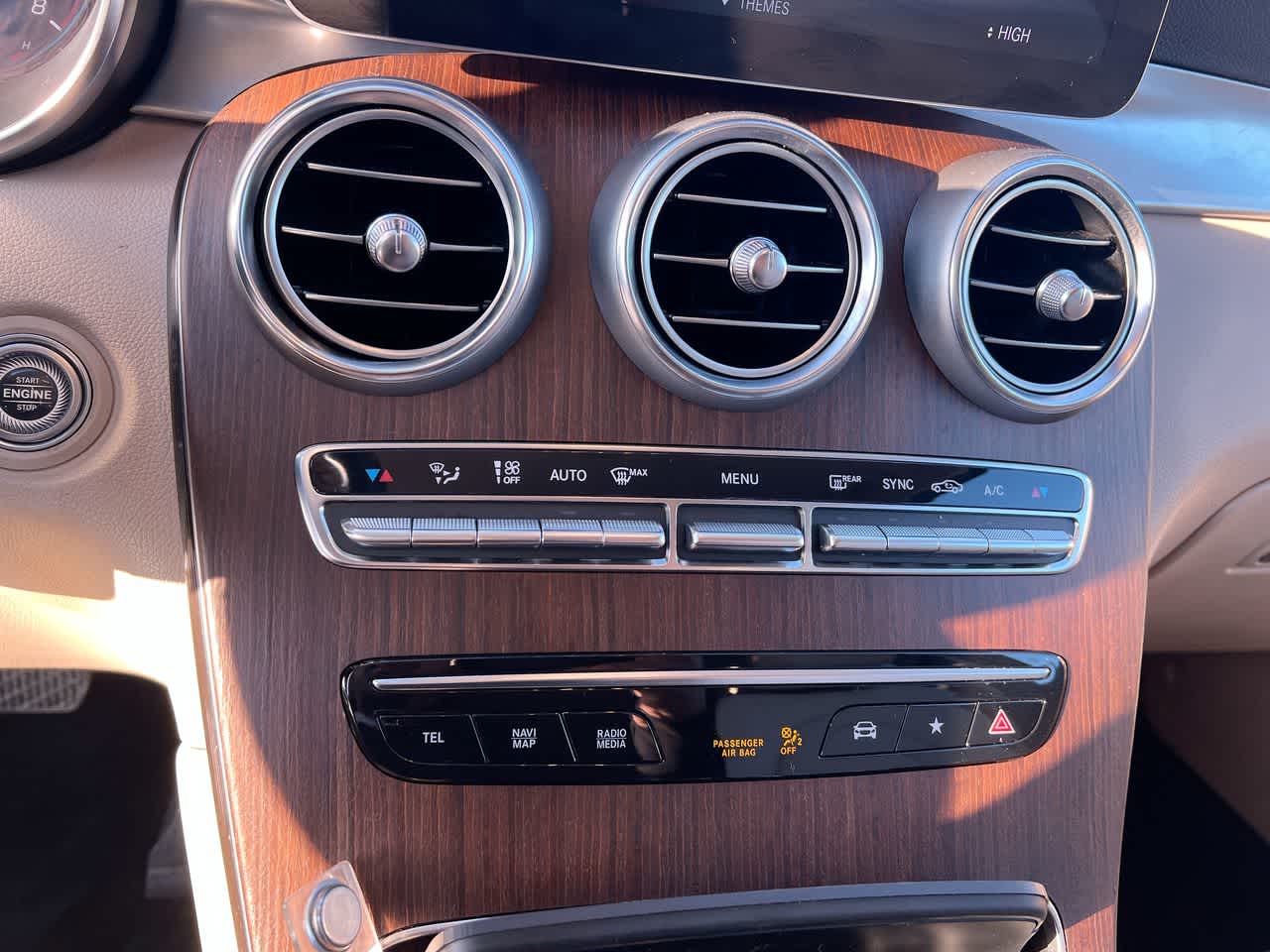 Thumbnail: 2022 Mercedes-Benz GLC - 19